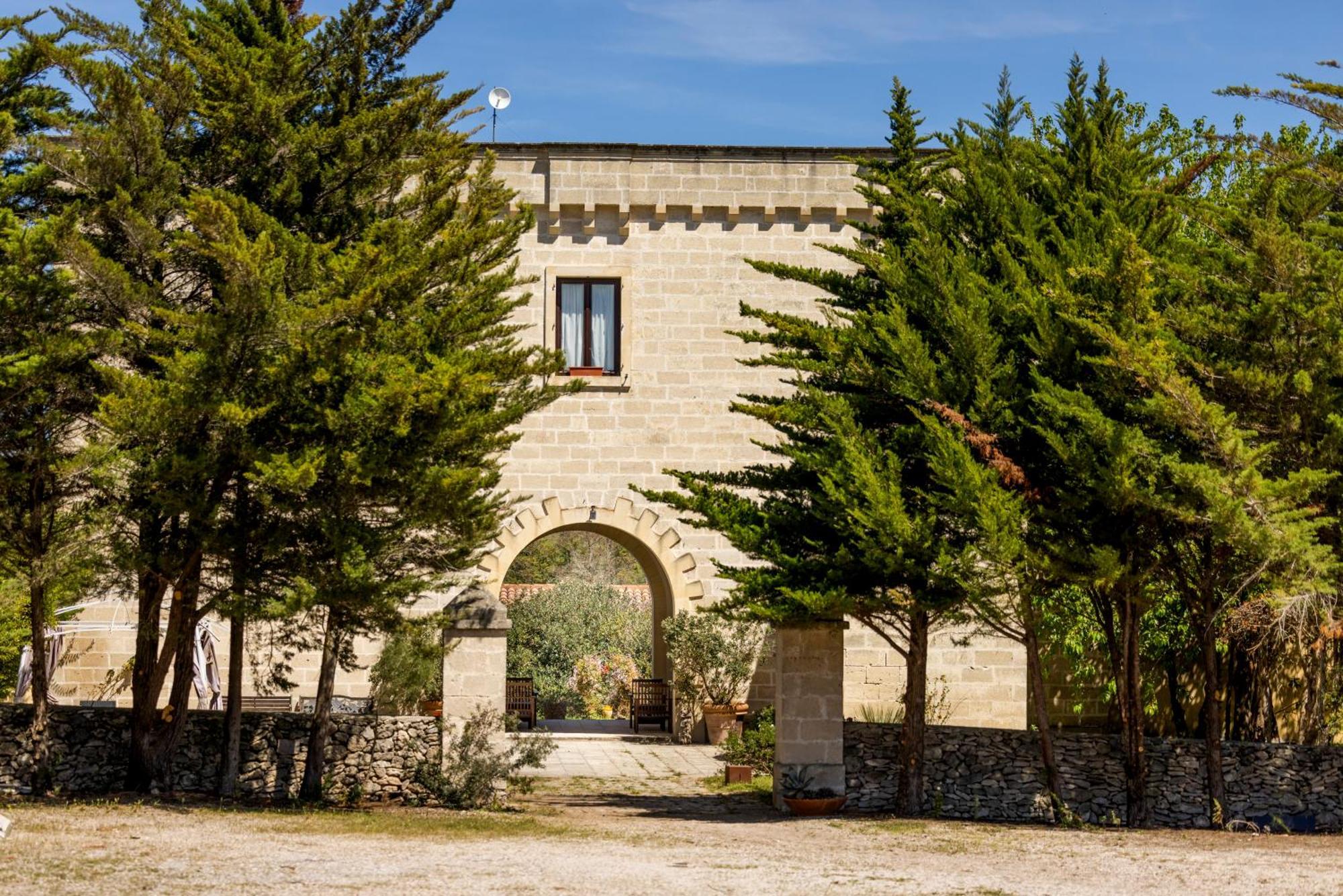 Tenuta Santicuti Acaya Eksteriør billede