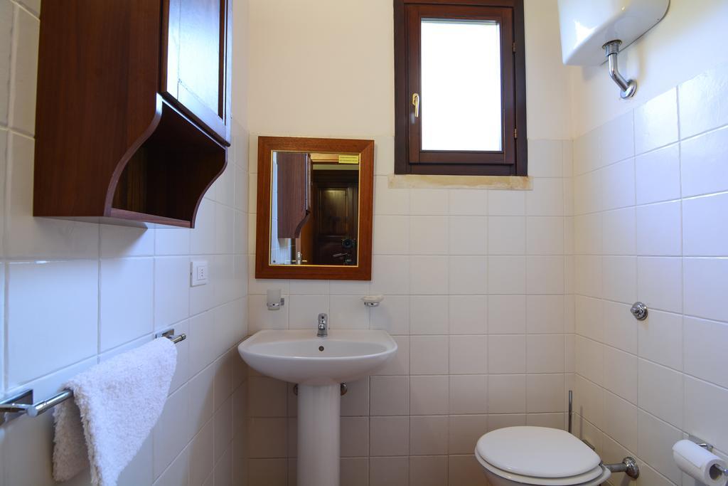 Tenuta Santicuti Acaya Eksteriør billede